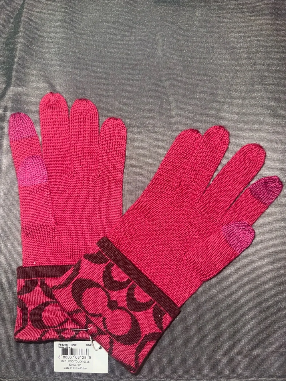 Coach Hot Pink Signature Cuff Knit Gloves with Dark Logo